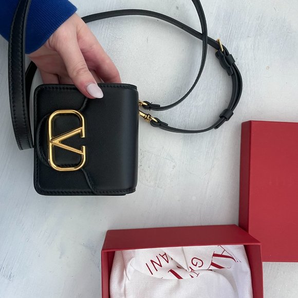 ❌SOLD❌Valentino Garavani Mini Square Bag Black Calfskin Leather Signature VLogo - Picture 5 of 12